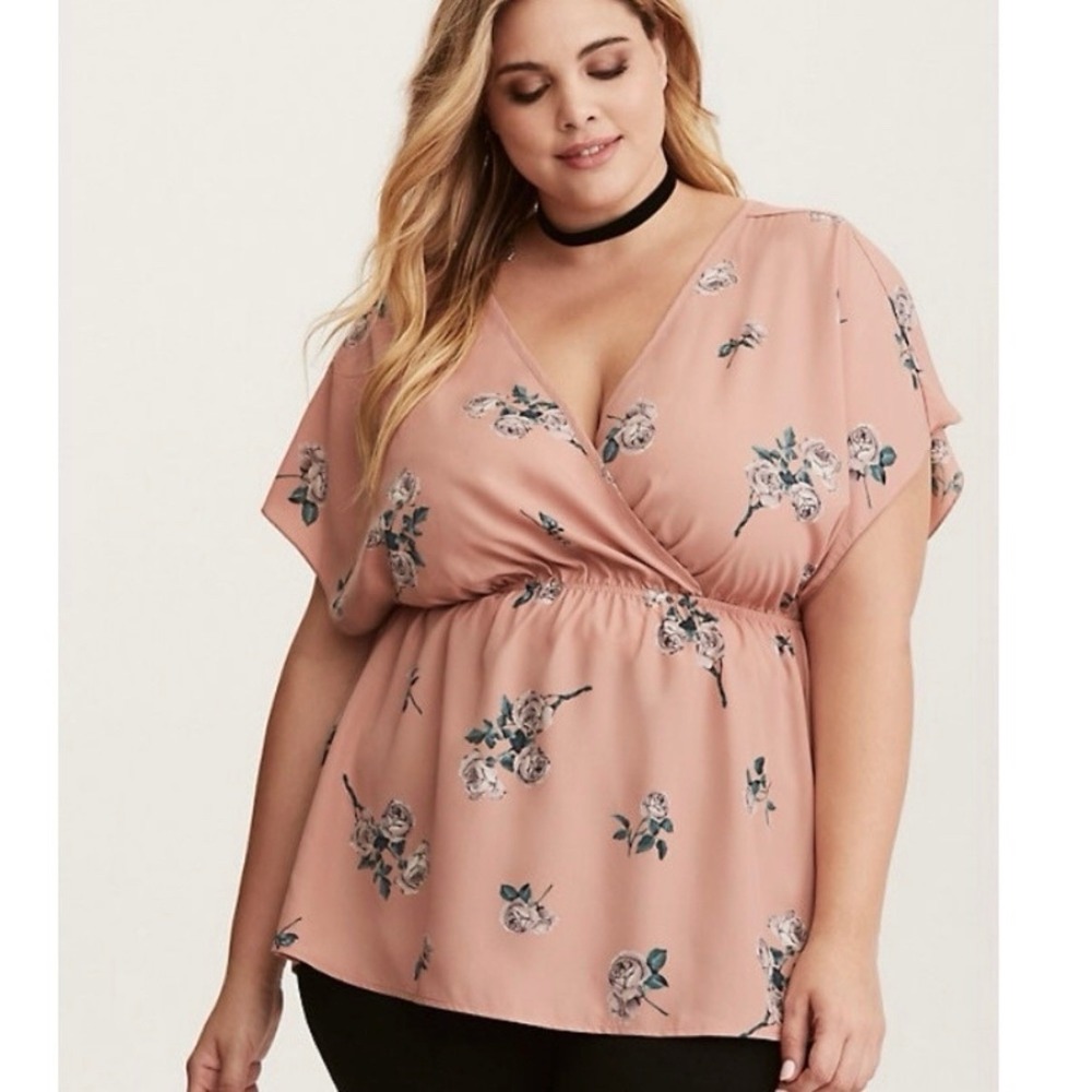Torrid Pink Floral Print Surplice Babydoll Short Sleeve Tie Back Top Size 4X